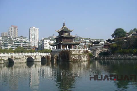 久聞花溪美名，華全機(jī)組星夜兼程赴貴陽