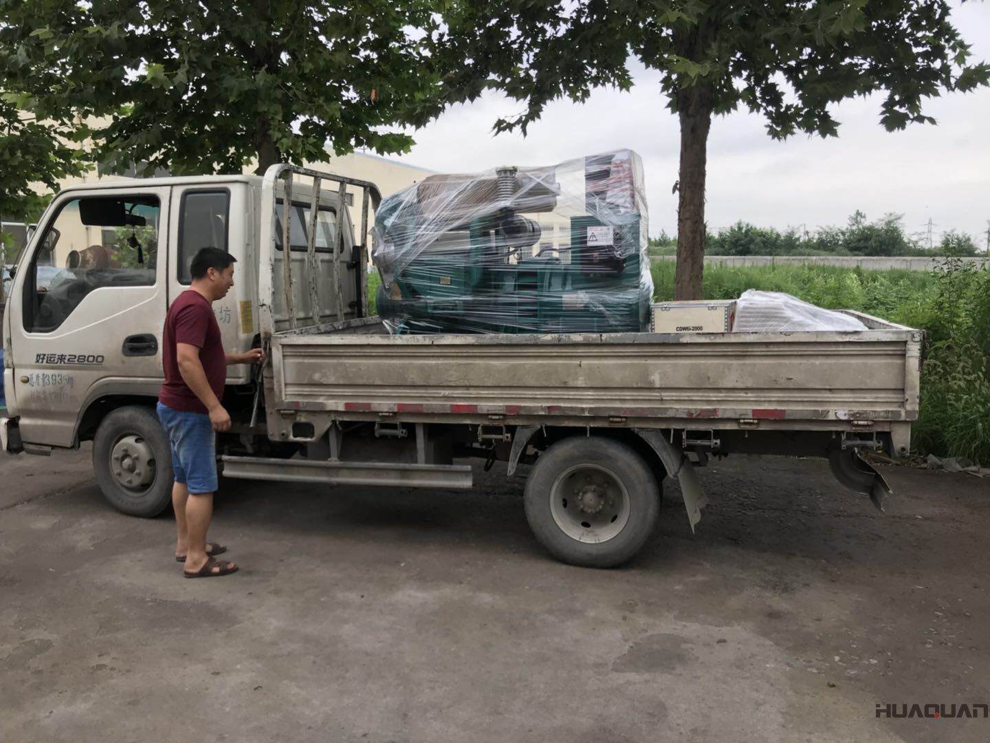 7月22號(hào)一臺(tái)HQ120GF標(biāo)配型柴油發(fā)電機(jī)組發(fā)往河南